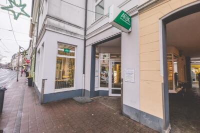 AOK Rheinland Hamburg GS Eller in Düsseldorf: Das Netzwerk hinter der gelben Karte 2 AOK Rheinland/Hamburg - GS Eller