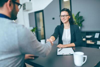 Debeka Kiel Telefonnummer, Adresse und Öffnungszeiten