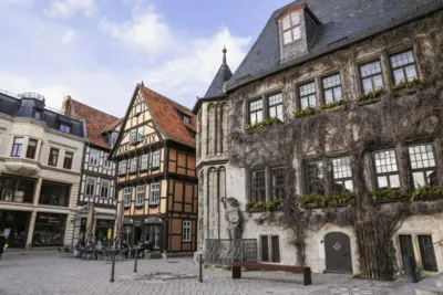 AOK Sachsen‑Anhalt – Kundencenter Magdeburg: Öffnungszeiten: Alle aktuellen Zeiten und Informationen 6 "Historische Gebäude in Magdeburg, Kundencenter AOK Sachsen-Anhalt"