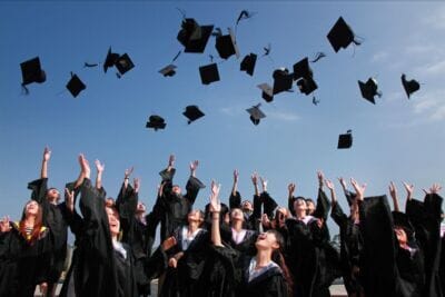 PKV für Studenten 2026: Befreiung, Fristen & Tarifoptionen 5 PKV für Studenten vergleichen