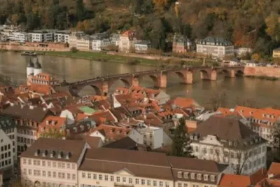 Barmer Heidelberg Telefonnummer, Adresse und Öffnungszeiten 1 Luftaufnahme von Barmen, Heidelberg mit Brücke und Gebäuden