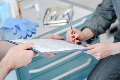 Public vs Private Health Insurance Germany: Complete Comparison 5 Public and private health insurance consultation in Germany